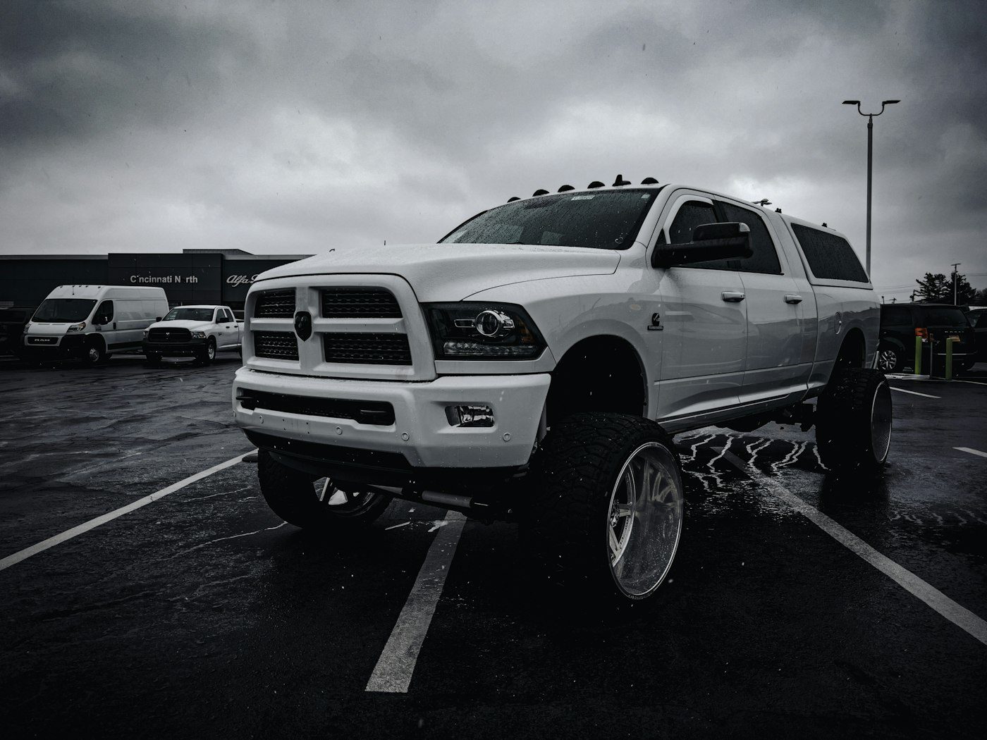 Heavy-duty diesel pickup truck